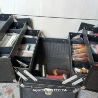 جعبه آرایش وگریم|آرایشی، بهداشتی، درمانی|کرج, مصباح|دیوار