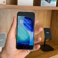 Iphone SE 2020 128g|موبایل|یزد, |دیوار
