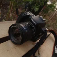 دوربین عکاسی کنون Canon به همراه لنز D250و تجهیزات