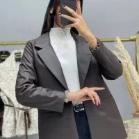 برشکار لباس، خیاط و ادمین تولید محتوا