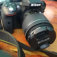 دوربین نیکون ۵۳۰۰ با لنز ۱۸/۵۵