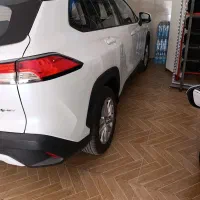 خودرو تویوتا کرولا کراس هیبرید