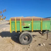 ترلی پشت تراکتوری