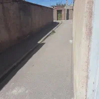 زمین خالی و چهار دیواری شده