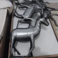 شیر علامت نقره کوب. گوزن|کلکسیون اشیاء عتیقه|کاشان, امیرکبیر|دیوار