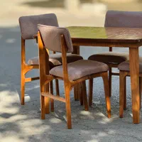 میز و صندلی ( دی )