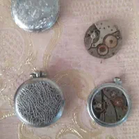 تسبیح و ساعت جیبی|کلکسیون اشیاء عتیقه|شاندیز, |دیوار