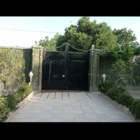 ۵۰۰متر ۹۰متر بنا