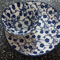 پیش دستی و پیاله