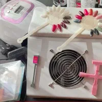 لوازم کاشت ناخن