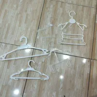 چوب لباسی بچگانه بزرگسال