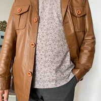 کت چرم|لباس|سهند, |دیوار