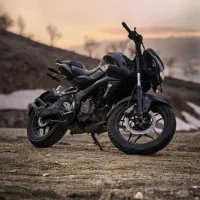 پالس ns200