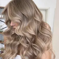 آموزش در مرکز تخصصی رنگ و لایت تضمینی