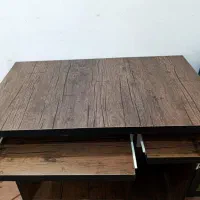 میز کامپیوتر در حد نو