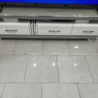 میز تی وی و کونسول وآینه