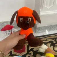 تعدادی عروسک|اسباب‌بازی بچه|رشت, آب آسیاب|دیوار