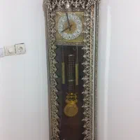 ساعت ایستاده تمیز و کاملا سالم