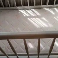 تخت نوزاد ساحل چوب همراه خوشخواب|تخت و سرویس خواب|تهران, جهاد|دیوار