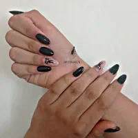 مدل برای کاشت ژل