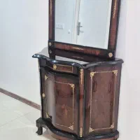 آینه و کنسول چوبی همراه با شیشه
