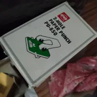 پانچر دو سوراخه کاغذ و مدادتراش رو میزی انجل۵