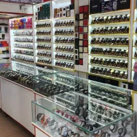 فروشنده خانم آراسته و خوش برخورد|استخدام بازاریابی و فروش|قم, عشقعلی|دیوار