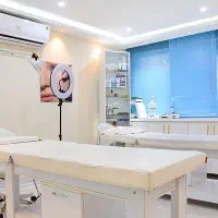 استخدام مژه‌‌ و رنگکار با مشتری و اجاره میز ناخن|استخدام درمانی، زیبایی، بهداشتی|تهران, اقدسیه|دیوار