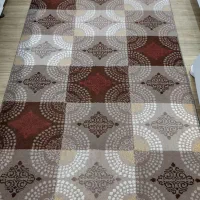 یک عدد فرش به ابعاد ۱و۲۰ و طول ۲متر