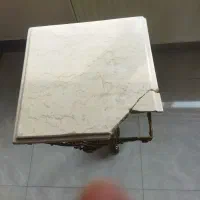 میز کنار سالنی برنز