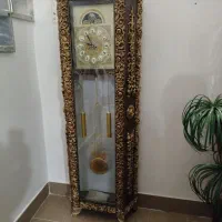 ساعت ایستاده و آینه کنسول