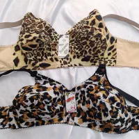 سوتین و شورت و جوراب|لباس|شوشتر, |دیوار