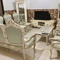 مبلمان ۹ نفره سلطنتی با جلو مبلی و دو میز عسلی ست