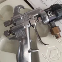 پستولد امریکای خیلی تمیز