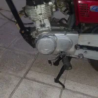 هندا مدل۸۳|موتورسیکلت|اصفهان, درب کوشک|دیوار