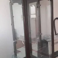 ویترین شیشه ایی|بوفه، ویترین، کنسول|فولادشهر, B8|دیوار