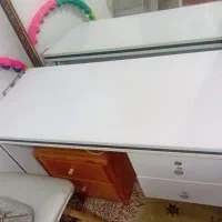 میز ناخن نو و سالم