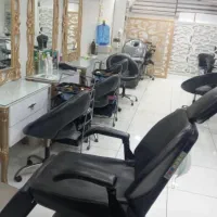 فروش کلیه لوازم آرایشگاه زنانه و اجاره آرایشگاه