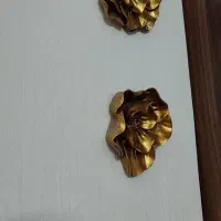 دکوری گل دیواری