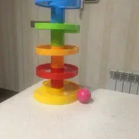 اسباب بازی سرسره و توپ