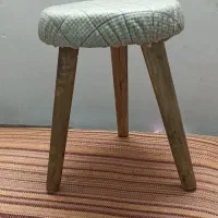 صندلی ۳ پایه و یا پاف