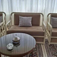 مبل 8 نفره بهمراه میز