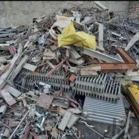 ضایعات و آهن آلات بزرگ شهر