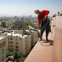 پیچ رولپلاک و شستشوی نما.کار در ارتفاع با طناب|خدمات پیشه و مهارت|ارومیه, |دیوار