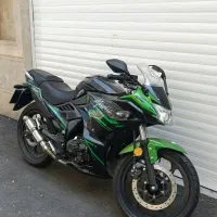 مگلی ۴۰۲ صفر واقعی خشک ایجیوی AGV150 مدل ۴۰۲ صفر