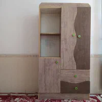 کمد،فرش ،شیر آشپزخانه شودر ،و تعدادی وسایل