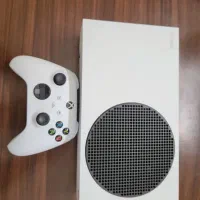 کنسول ایکس باکس سری اس همراه با ۷ بازی در حد نو