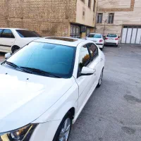 دنا پلاس توربو ۶ دنده با سانروف