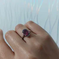 انگشتر نقره زنانه با نگین یاقوت سرخ درخشان