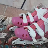 اسکیت صورتی